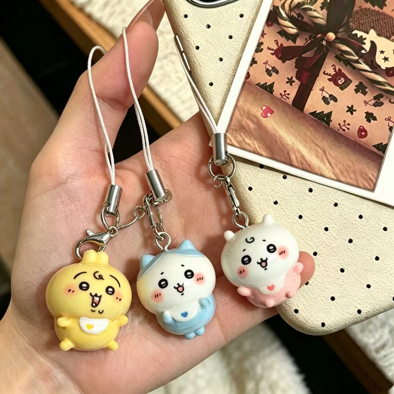 かわいい小さな樹脂製ペンダント、キュートなベビー服のうさぎハ - Phone Accessories Charms のレビューと価格