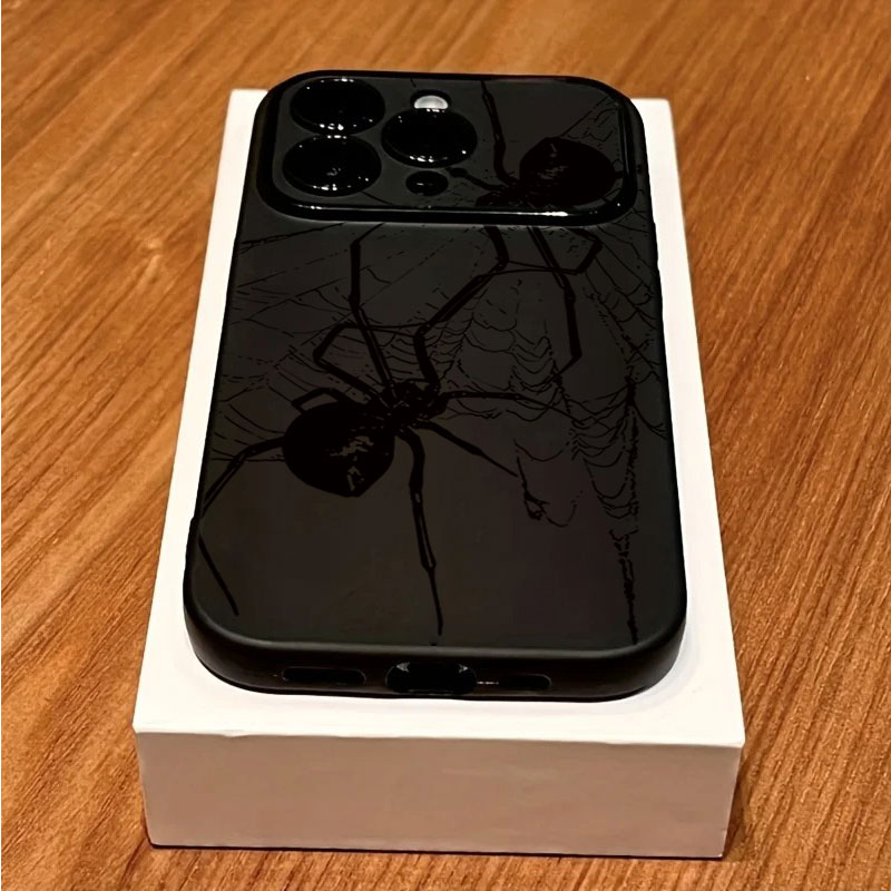 クールな黒蜘蛛柄のiPhoneケース iPhone 11 1 - Xo Phone Accessories のレビューと価格